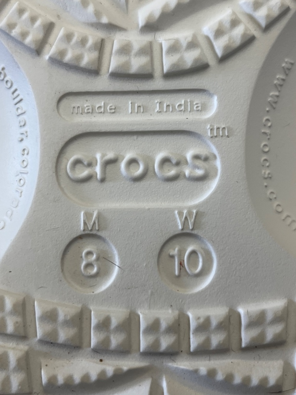 Like New Pair of CROCS Bays Clogs. Sz. 10 . - Picture 11 of 13
